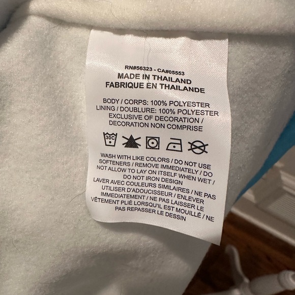 Nike Therma-FIT Standard Issue
Men's Basketball Winterized Hoodie in Blue - Picture 7 of 7